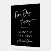 Un jour de l'Affiche de bienvenue noire (Angle)