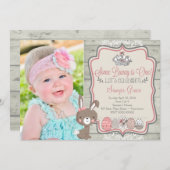 Un Lapin Est Une Invitation À La Fête De Pâques (Devant / Derrière)