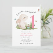 Un lapin est une invitation pour un 1er anniversai (Debout devant)