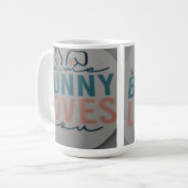 un lapin t'aime mug de Pâques (Devant gauche)