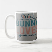 un lapin t'aime mug de Pâques (Gauche)