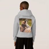un lémurien de Madagascar sur une capuche de pull- (Dos entier)