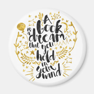 Un livre est un aimant rêveur