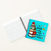 Un Livre Par Jour Empêche La Réalité (Intérieur)