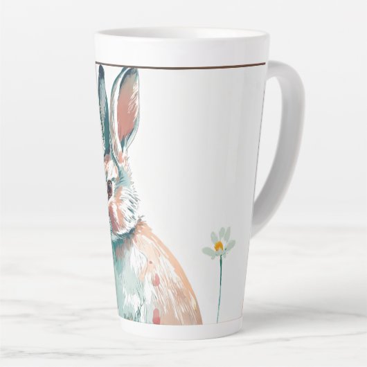 Un mignon hamster mangeant une tasse design carott (Angle droit)