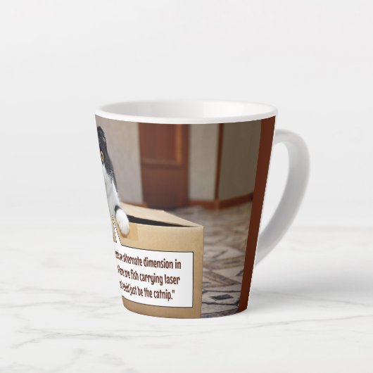 Un mug de latte d'une autre dimension (Angle droit)