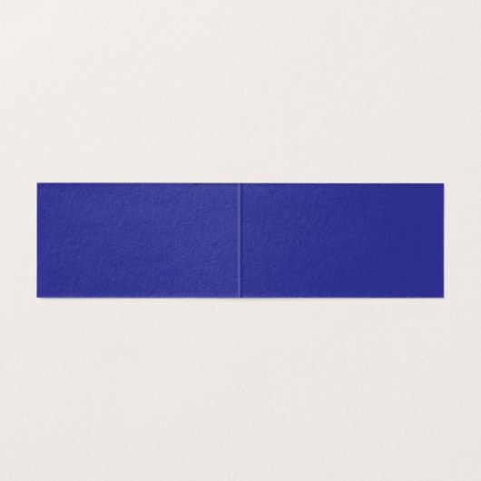 un mur bleu avec une horloge (Inside Unfolded)