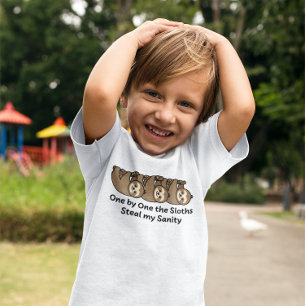 Un par un les fentes volent mon t-shirt Sanity