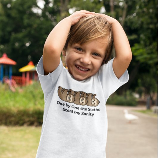 Un par un les fentes volent mon t-shirt Sanity