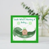 UN PEA DANS UNE DOUCHE POD BÉBÉ INVITATIONS (Debout devant)