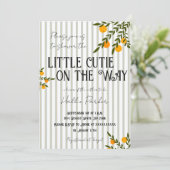 Un petit chou arrive Invitation (Debout devant)