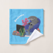 Un requin drôle en regardant la bande dessinée de  (Gant de toilette)