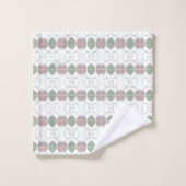 Un Serviette Dans Un Rose Floral Foncé Et Vert (Gant de toilette)