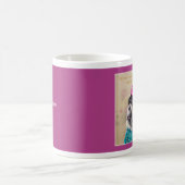 Un sourire parle toute la tasse de carlin de (Centre)