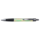 Un stylo à bille avec une pointe métallique (Dos)
