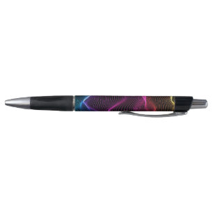 Un stylo avec une pointe et un clip argentés