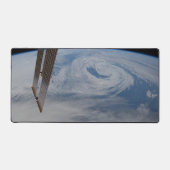 Un Système De Faible Pression Mi-Atlantique. (Recto)