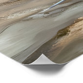 Un tableau d'un ours tenant tendrement un bébé our (Coin)