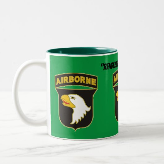 Une 101e tasse de café aéroportée (Gauche)