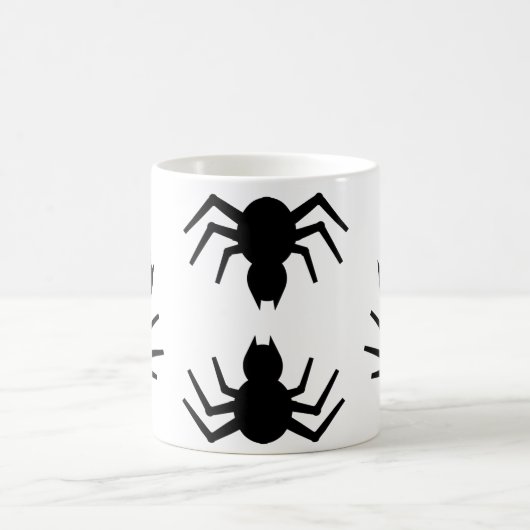 Une araignée noire Mug (Centre)