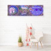 Une bannière de paradis violet (En situation)