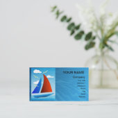 Une carte accrocheuse avec un yacht coloré (Debout devant)