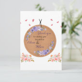 Une carte de remerciements bien conçue. (Debout devant)