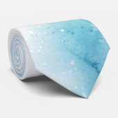 Une cravate blanche avec un lavis bleu clair (Roulé)