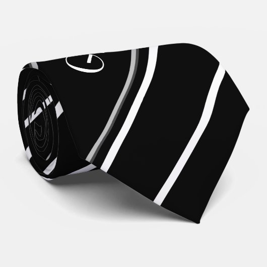 Une Cravate Convient Pour Une Salle (Roulé)