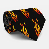 Une cravate de flamme ! Celui-ci est pour le (Roulé)