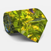 Une cravate de jardin d'été (Roulé)