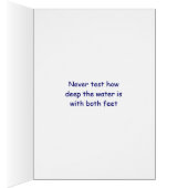 Une dame drôle teste l'eau (Intérieur (Droit))