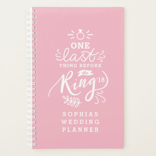 UNE DERNIÈRE CHOSE AVANT LA ANNEAU (Devant)