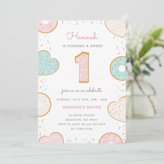 Une Donut One Anniversaire invitation rose (Debout devant)