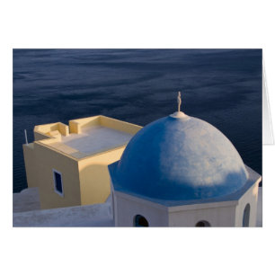 Une église orthodoxe près de la mer, Oia Santorini