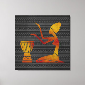 Une femme africaine sur la toile de tambour