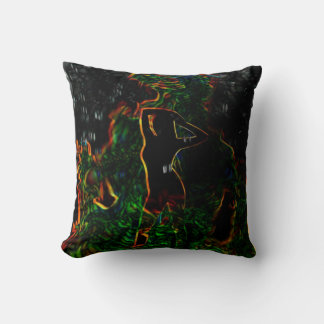 Une femme en péril Coussin