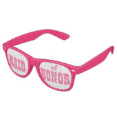 Une femme rose de lunettes d'honneur à la fête de  (Angulaire)