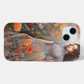 Une fille et plein de fleurs iPhone 15 Coque (Verso (horizontal))