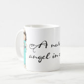 Une infirmière est... Mug (Devant gauche)
