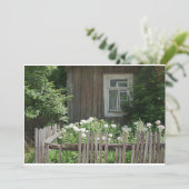 Une invitation à la cabane en bois (Debout devant)