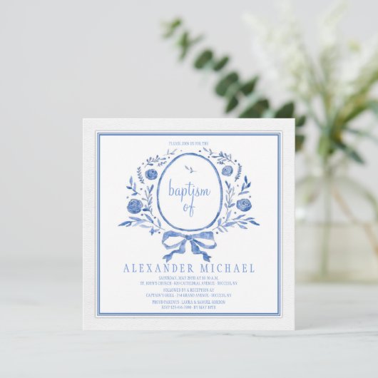 Une invitation bleue (Debout devant)