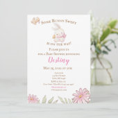 Une Invitation De Baby shower Rose Bunny  (Debout devant)