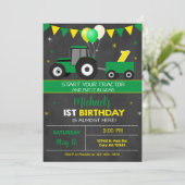 Une invitation pour le premier anniversaire du gar (Debout devant)