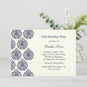 Une invitation vintage d'anniversaire de damassé (Debout devant)