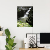 UNE JOURNÉE D'ÉTÉ DANS LA GLEN. AFFICHE (Bureau à domicile)