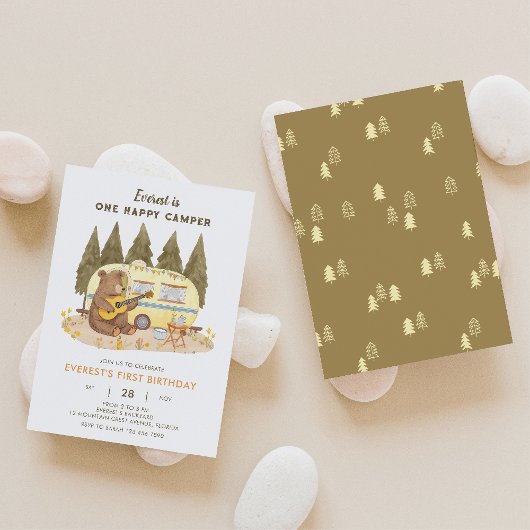 Une joyeuse invitation à l'ours de camping