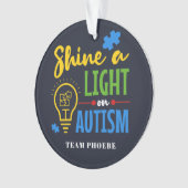 Une lumière personnalisée sur l'autisme équipe de (devant)