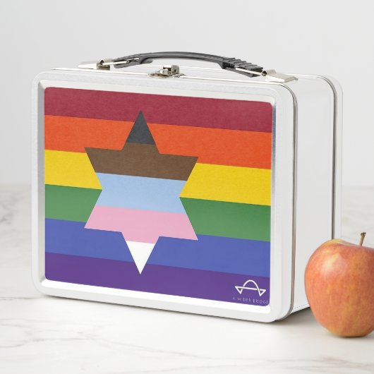 Une Lunchbox en métal à drapeau plus large (En situation)
