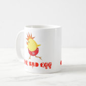 Une mauvaise tasse de café de poussin de Pâques de (Devant gauche)